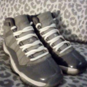 Air Jordan 11 Cool Grey